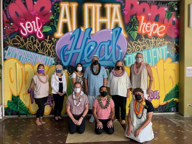 Ho’ike a Maka ke Ki’i Mural Collaboration with YMCA & Hawai’i Arts Alliance